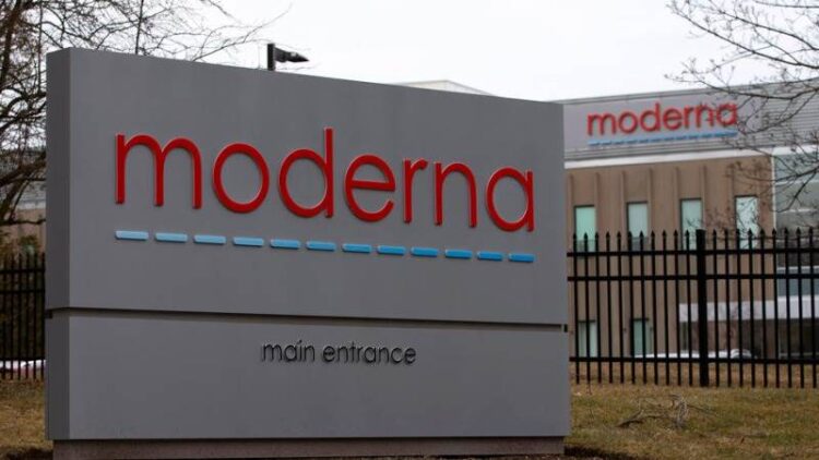 Moderna is enrolling 30,000 volunteers for its biggest covid-19 vaccine trial